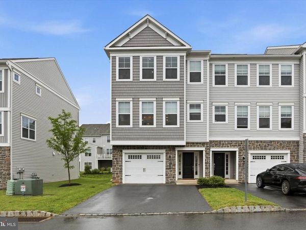 110 HARLAND AVENUE, ROYERSFORD, PA 19468