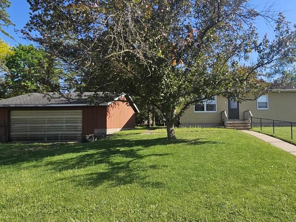 292 E BERLIN STREET, Berlin, WI 54923