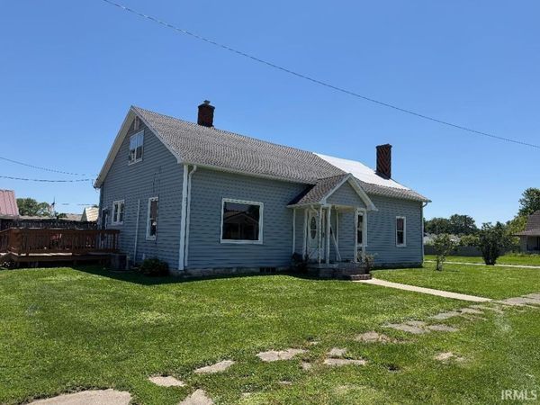 29 NE 6th Street, Linton, IN 47441