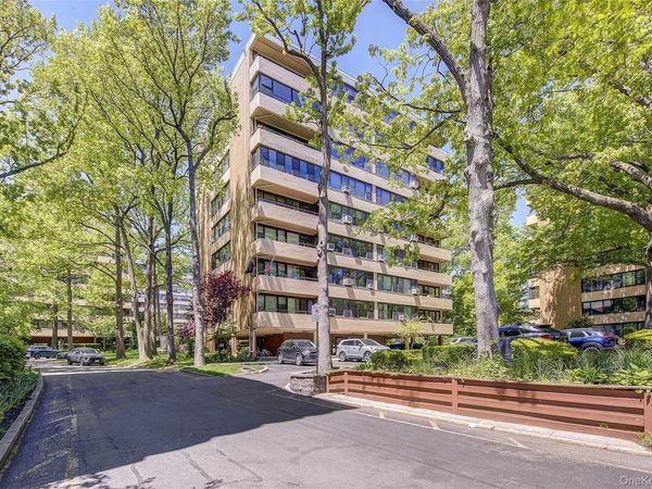 10-10 166th Street, Unit 5D, Whitestone, NY 11357