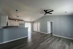1204 Midvale Dr.  photo 4