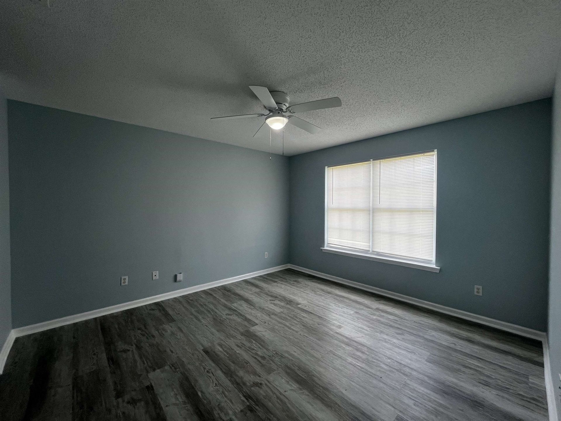 1204 Midvale Dr.  Photo 9