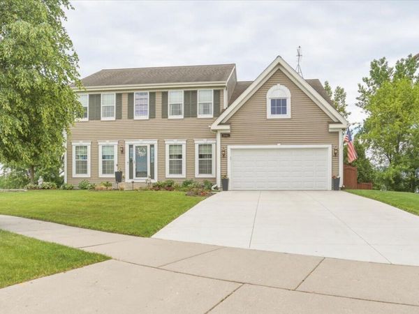 8201 66th St, Kenosha, WI 53142