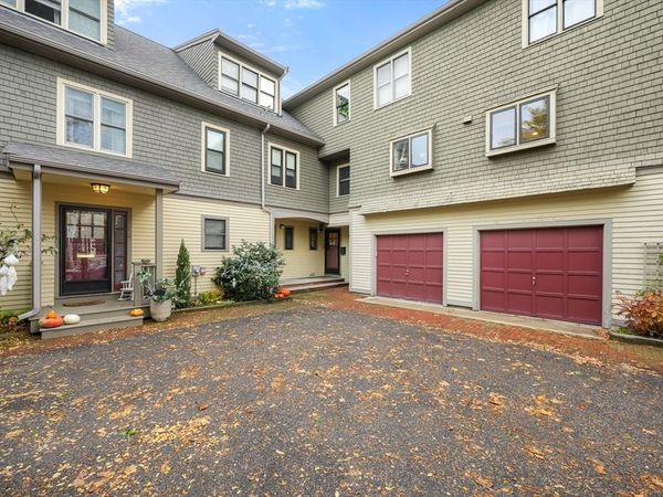 10 Eustis Street, Unit 10, Cambridge, MA 02140