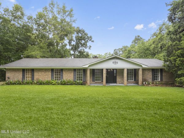 2236 Brookside Drive, Gautier, MS 39553