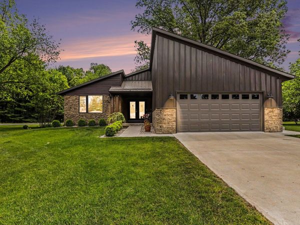 35883 Riverview Drive, Paw Paw, MI 49079