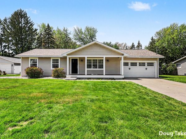 7439 Eastlane Avenue, Jenison, MI 49428