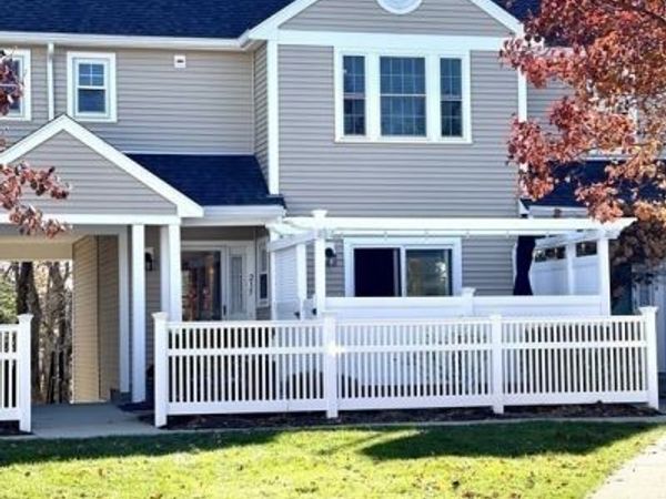215 Allerton Commons Ln., Unit 215, Braintree, MA 02184