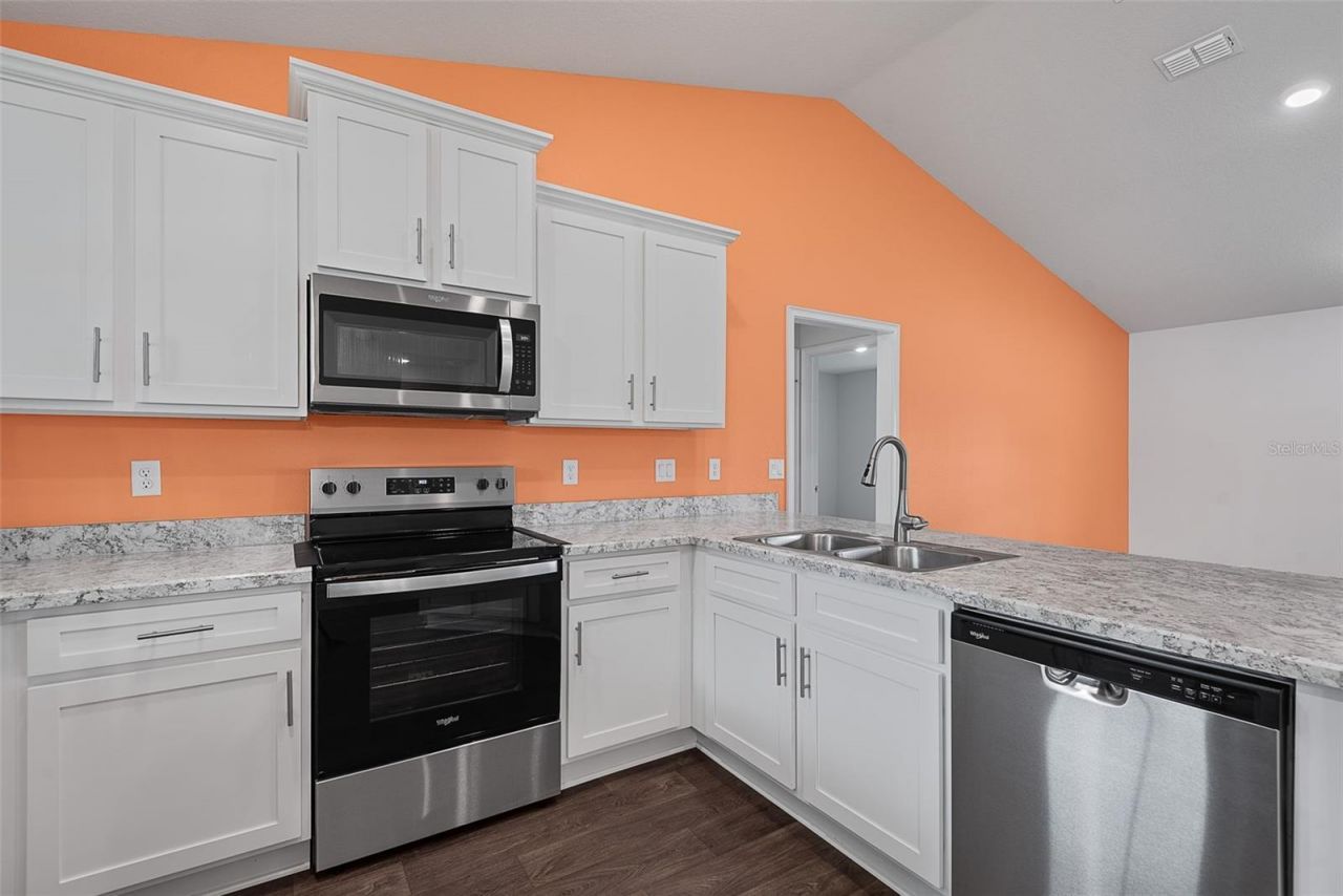 8 Persimmon Drive , Palm Coast, FL 32164 Photo