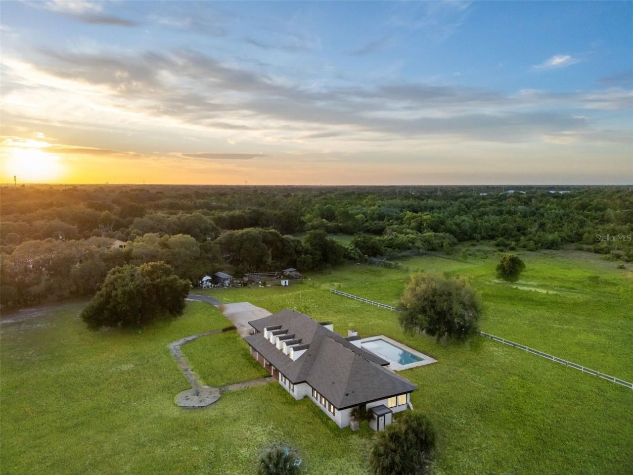 5750 Oak Hollow Lane, Oviedo, FL 32765 Photo