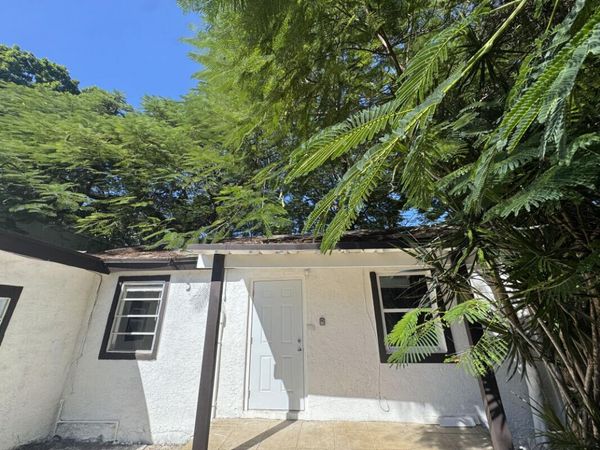 261 NW 81st Street, Unit B, Miami, FL 33150