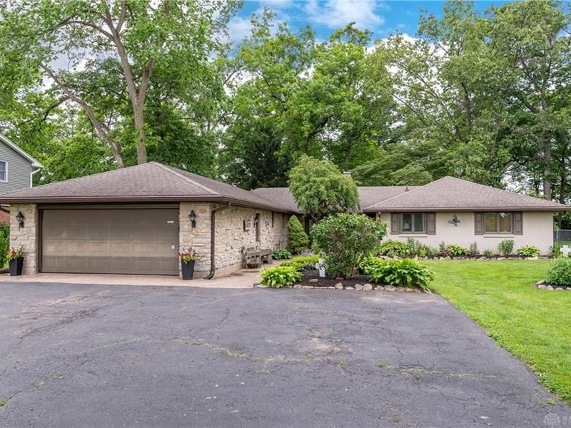 5049 W Enon Road, Fairborn, OH 45324 Photo 1
