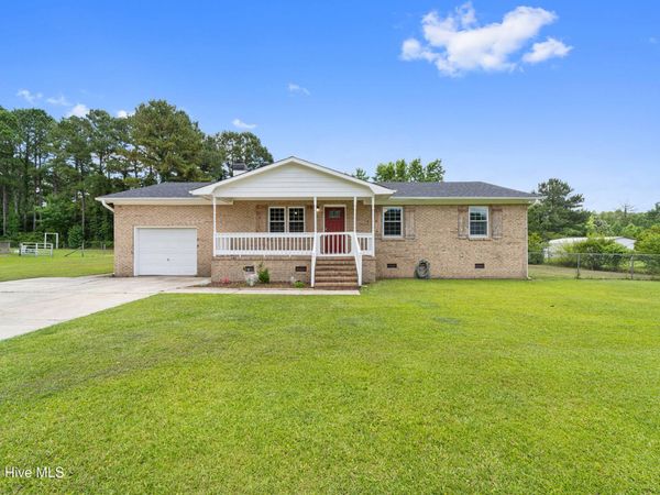 108 Quail Hollow Drive , Jacksonville, NC 28540