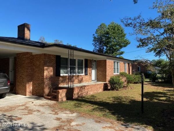 102 W Berkshire Road , Greenville, NC 27858
