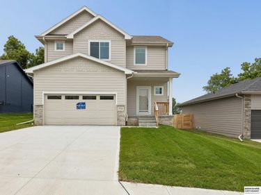 7716 N 116th Avenue, Omaha, NE 68142