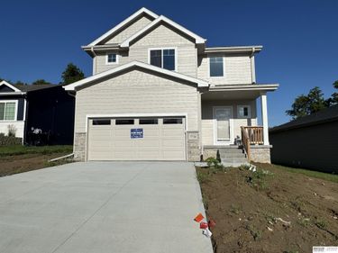 7716 N 116th Avenue, Omaha, NE 68142