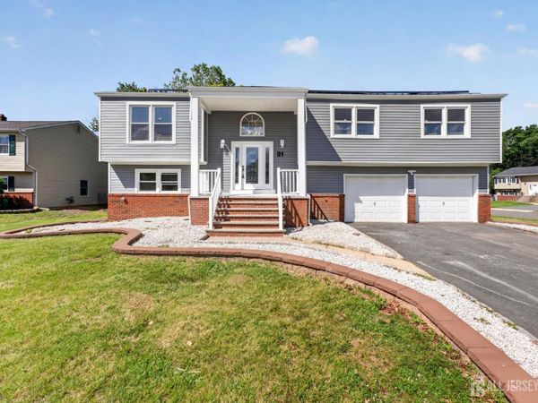91 Oakey Drive , Kendall Park, NJ 08824