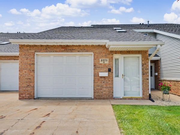 2275 Pasadena Drive #51, Dubuque, IA 52001