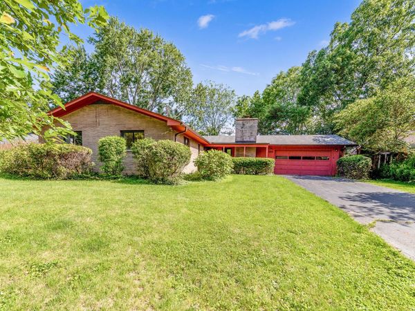 345 Ridgedale Drive N, Worthington, OH 43085