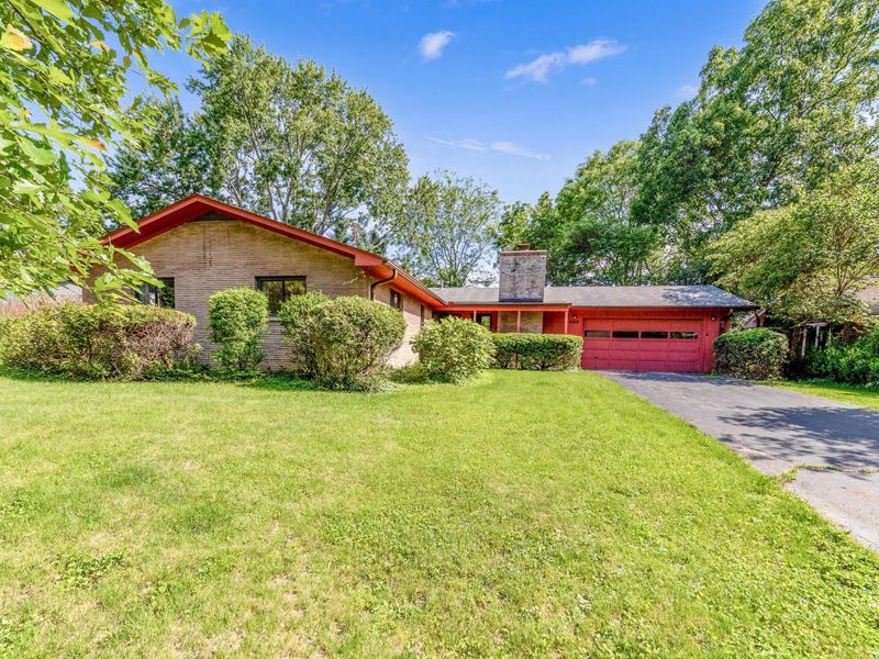 345 Ridgedale Drive N, Worthington, OH 43085 Photo 1