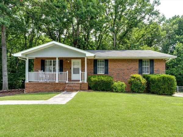 1431 N Winer Drive, Soddy Daisy, TN 37379