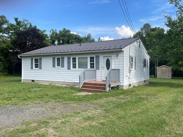 1812 Snyder Rd, WARSAW, VA 22572