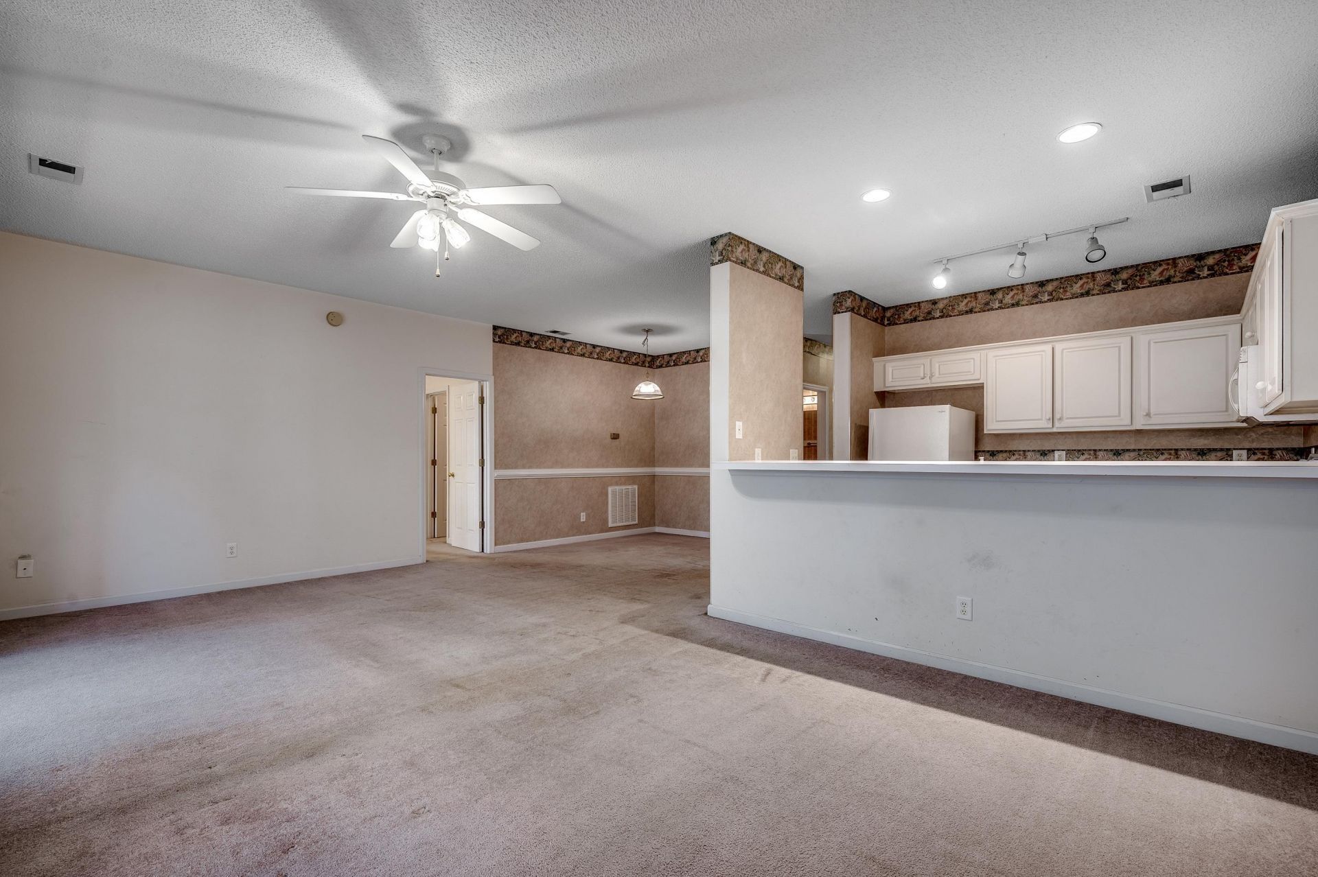 1058 Sea Mountain Hwy.  Photo 8