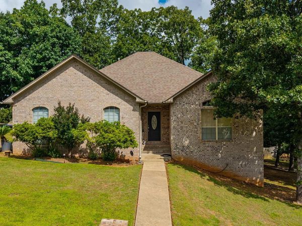 116 Pleasantwood Drive , Maumelle, AR 72113