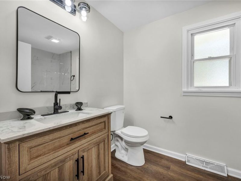 8455 W Ridge Road , Elyria, OH 44035 Photo 10