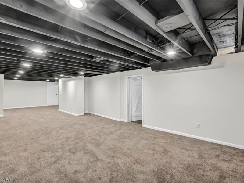 8455 W Ridge Road , Elyria, OH 44035 Photo 33