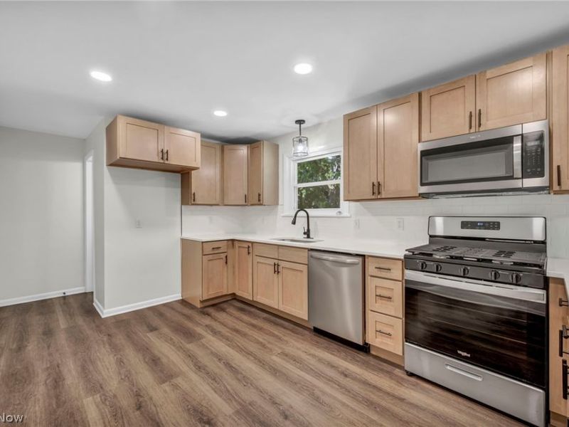 8455 W Ridge Road , Elyria, OH 44035 Photo 4