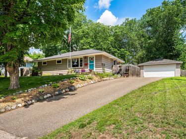 11333 Rich Road, Bloomington, MN 55437