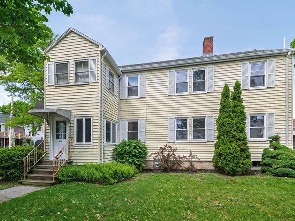 90 Lawn Ave, Quincy, MA 02169