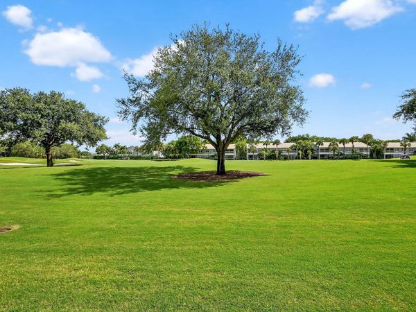 4553 Barclay Fair Way, Wellington, FL 33449