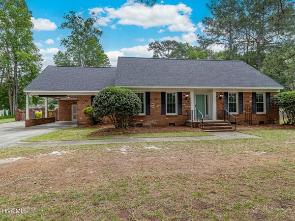 1921 Pinemont Circle , Goldsboro, NC 27534
