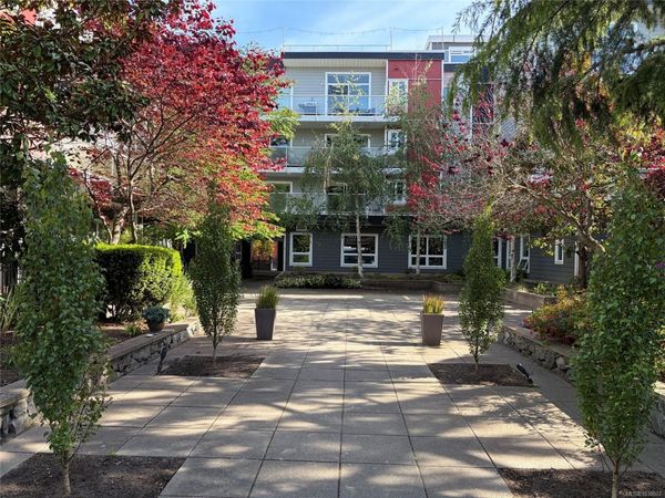 1315 Esquimalt Rd , Unit #210, Esquimalt, BC V9A 3P5