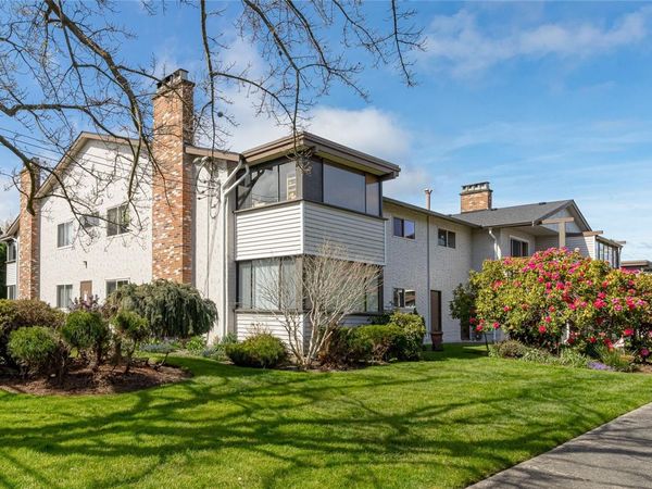 3160 Irma St , Unit #205, Victoria, BC V9A 1S8