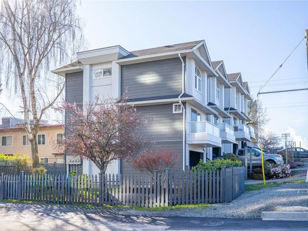 601 Nelson St , Unit #4, Esquimalt, BC V9A 6P7