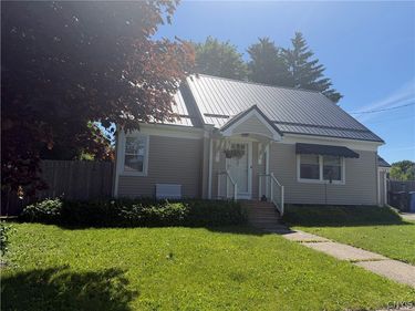 25 Yong Street, Cortland, NY 13045