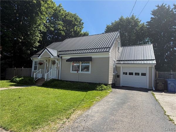 25 Yong Street , Cortland, NY 13045