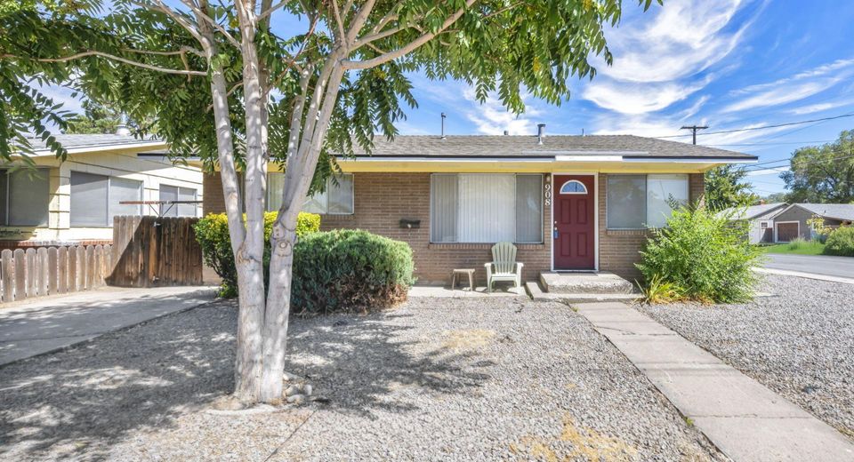 908 12th Street, Sparks, NV 89431 Photo