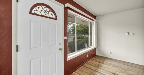 908 12th Street, Sparks, NV 89431 Photo