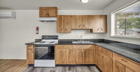908 12th Street, Sparks, NV 89431 Photo
