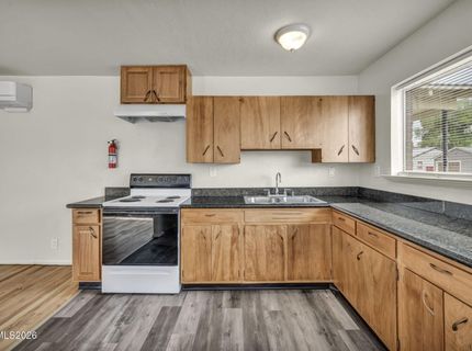 908 12th Street, Sparks, NV 89431 Photo
