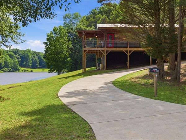 456 Oak Springs Road , Clarkesville, GA 30523