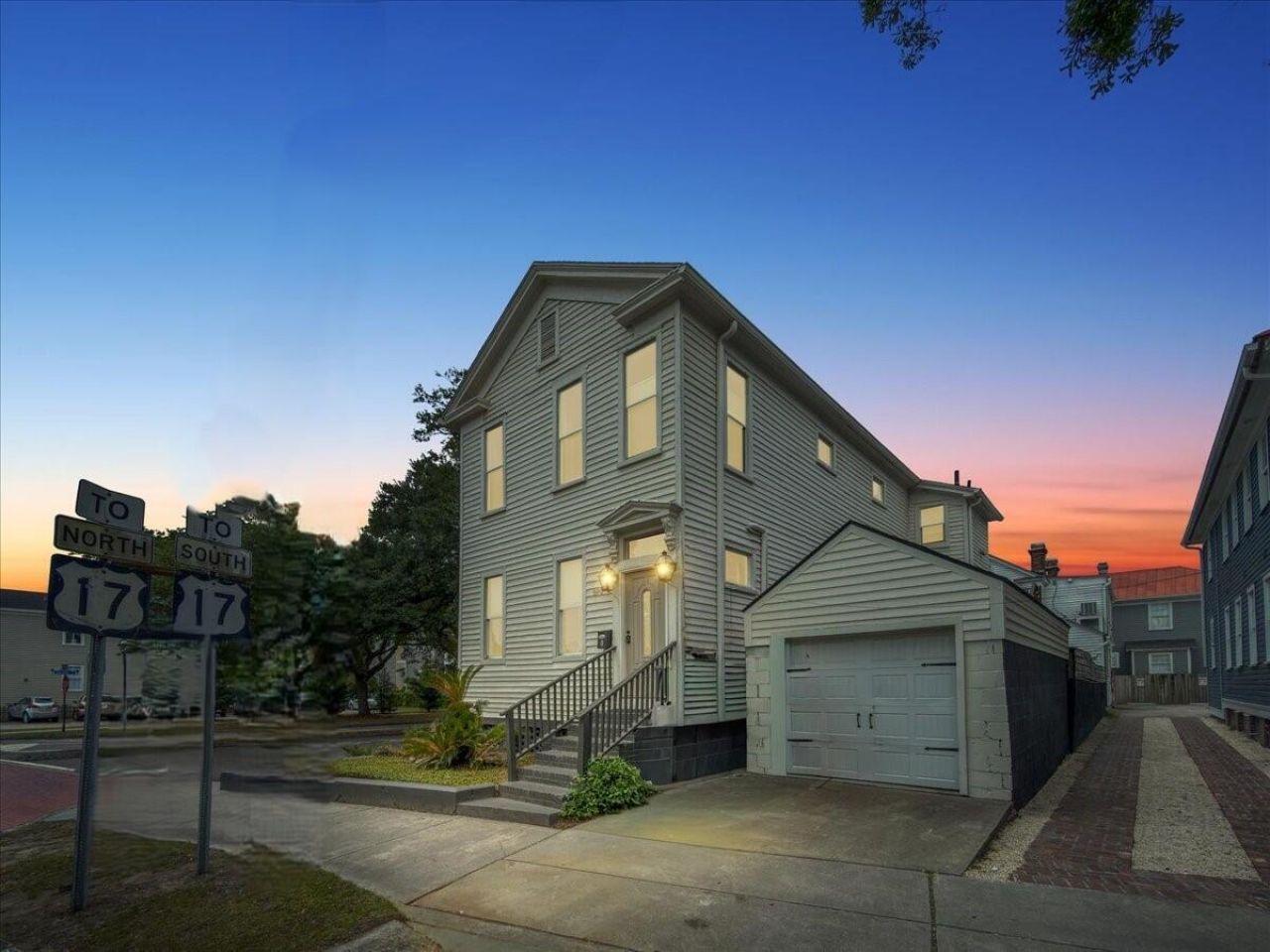 695 King Street Photo 33