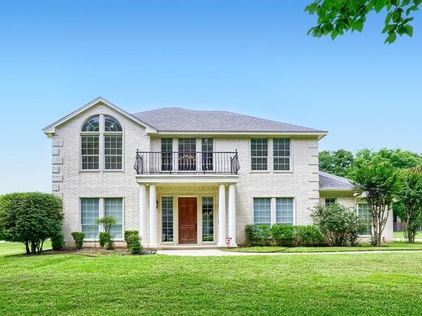3601 Cliffwood Drive, Alvarado, TX 76009