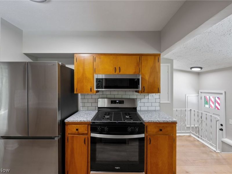 206 Lakota Avenue , Portage Lakes, OH 44319 Photo 9