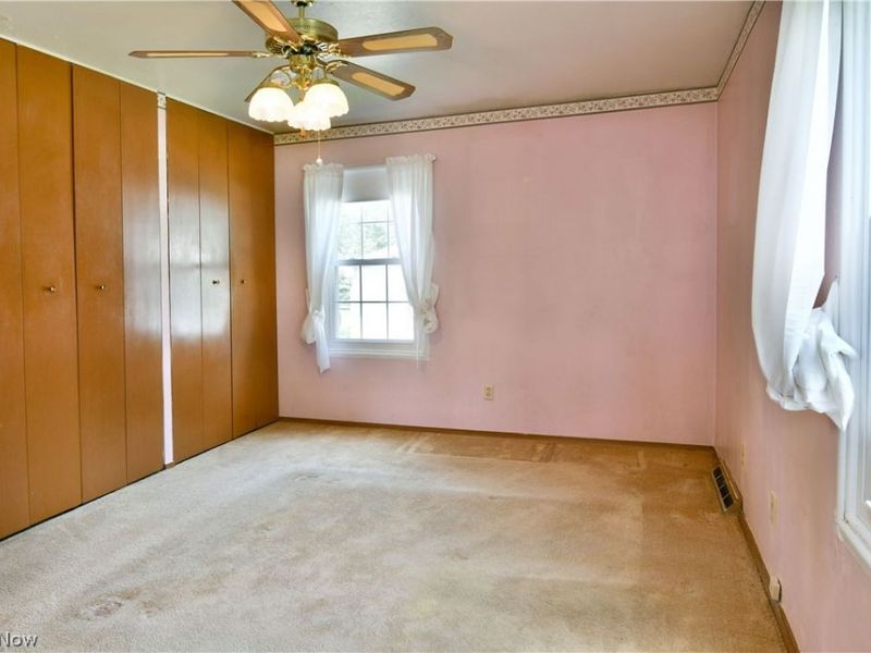 566 Greenleaf Avenue NE, Warren, OH 44484 Photo 15