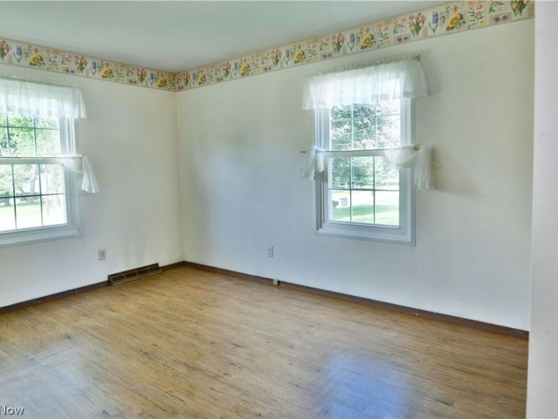 566 Greenleaf Avenue NE, Warren, OH 44484 Photo 17